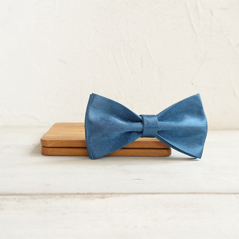 Luxurious Silky Wedding Dog Collar - Personalised with Name - Silver, Aqua, Haze Blue or Blue, Detachable Sailor Bowtie